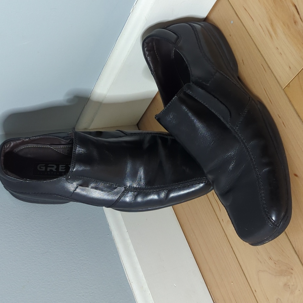 Size 10 Grey brand men's dress shoes black